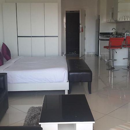 View Talay 6 Pattaya Apartment Exterior photo