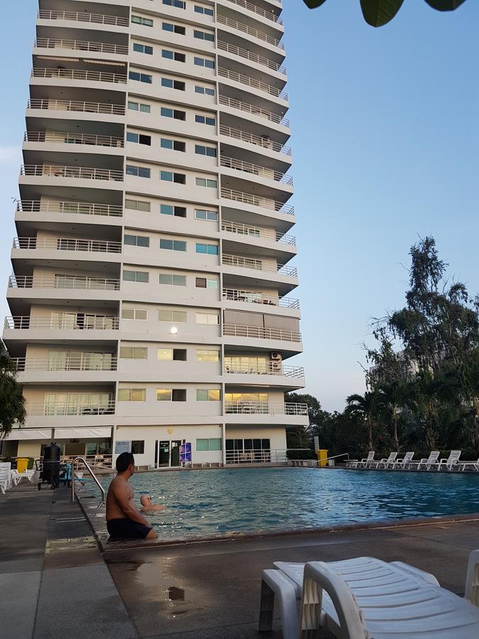 View Talay 6 Pattaya Apartment Exterior photo